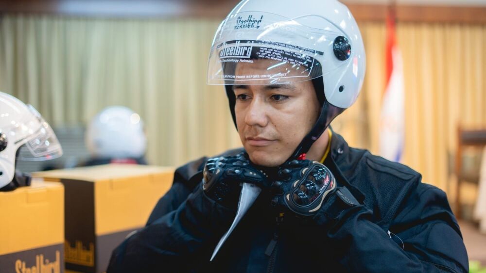 Casco reglamentario para moto 2025